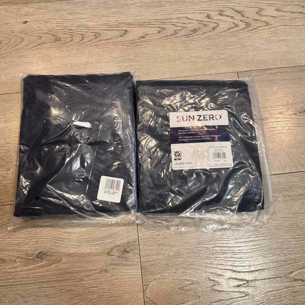 Lot of 2 Sun Zero Cyrus Blackout Curtain Panels 40 x 84 Navy Blue Back Tab‎